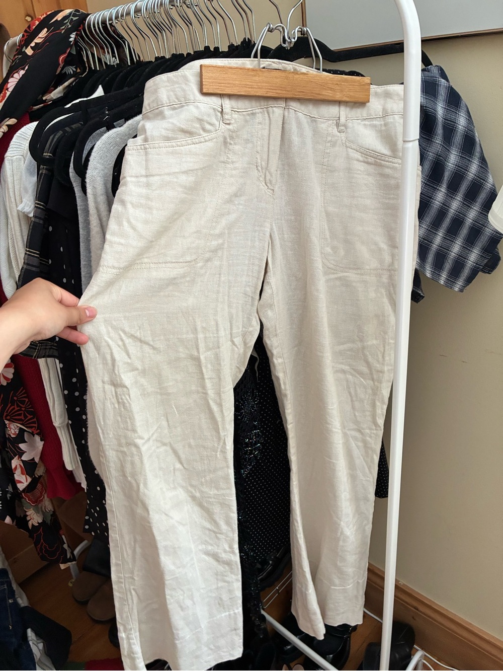 Jacob Cream Straight-Leg Pants